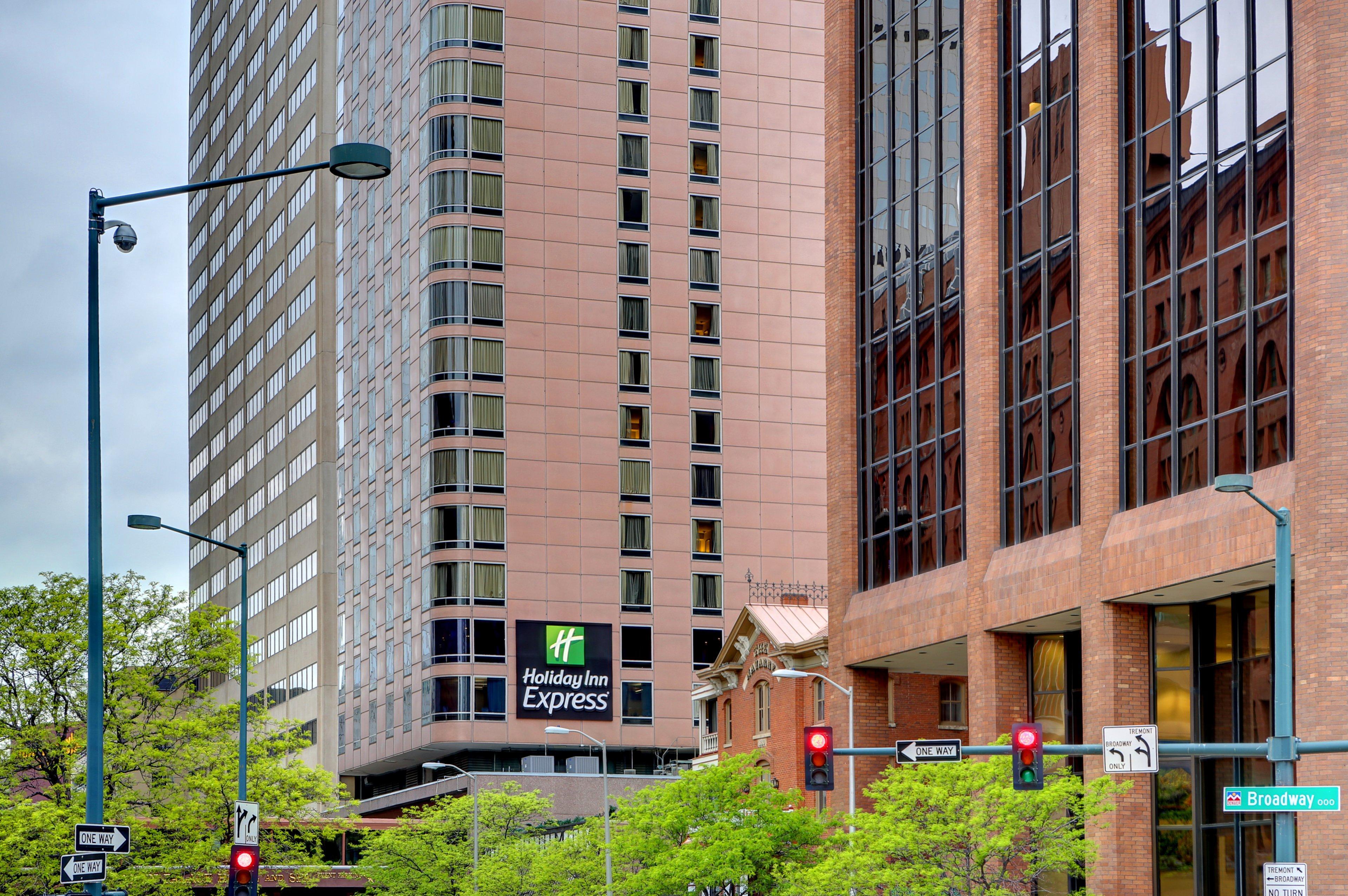Holiday Inn Express Denver Downtown By Ihg Exterior photo