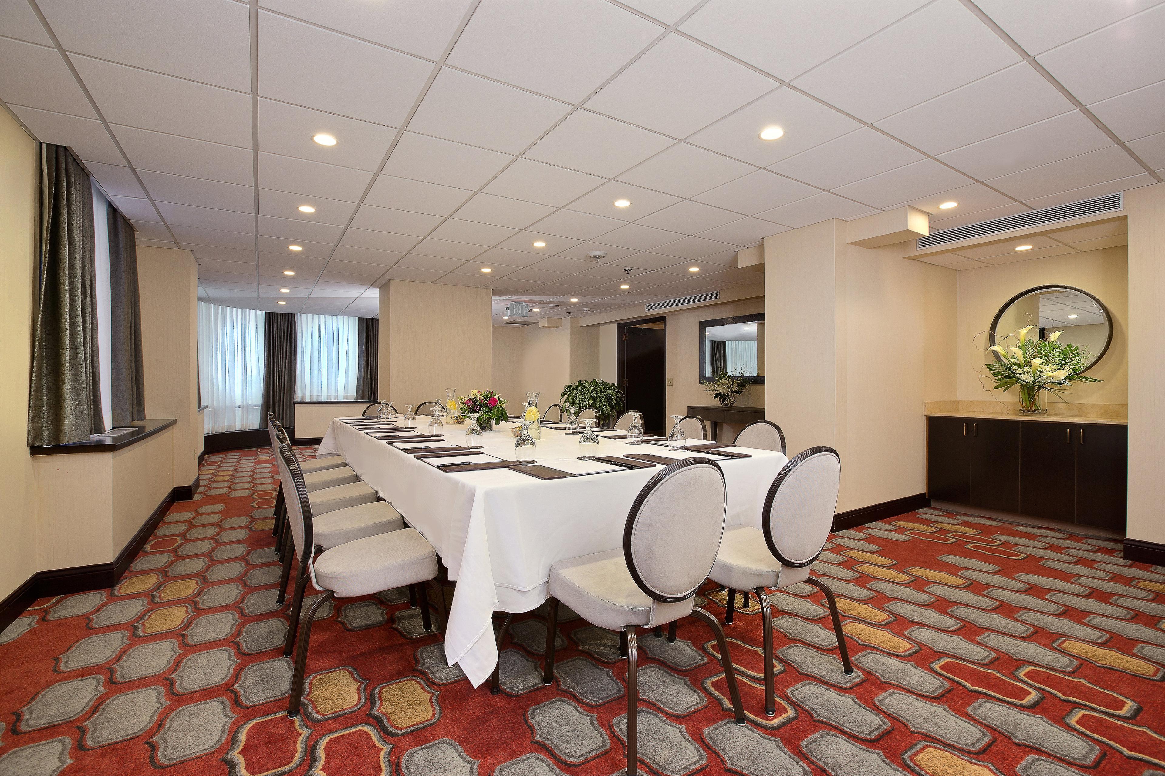 Holiday Inn Express Denver Downtown By Ihg Exterior photo